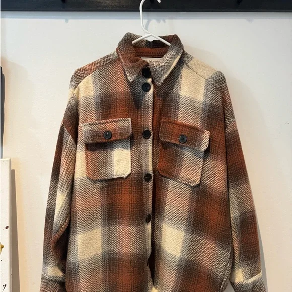 Plaid Button-Up Jacket - Picture 5 of 6